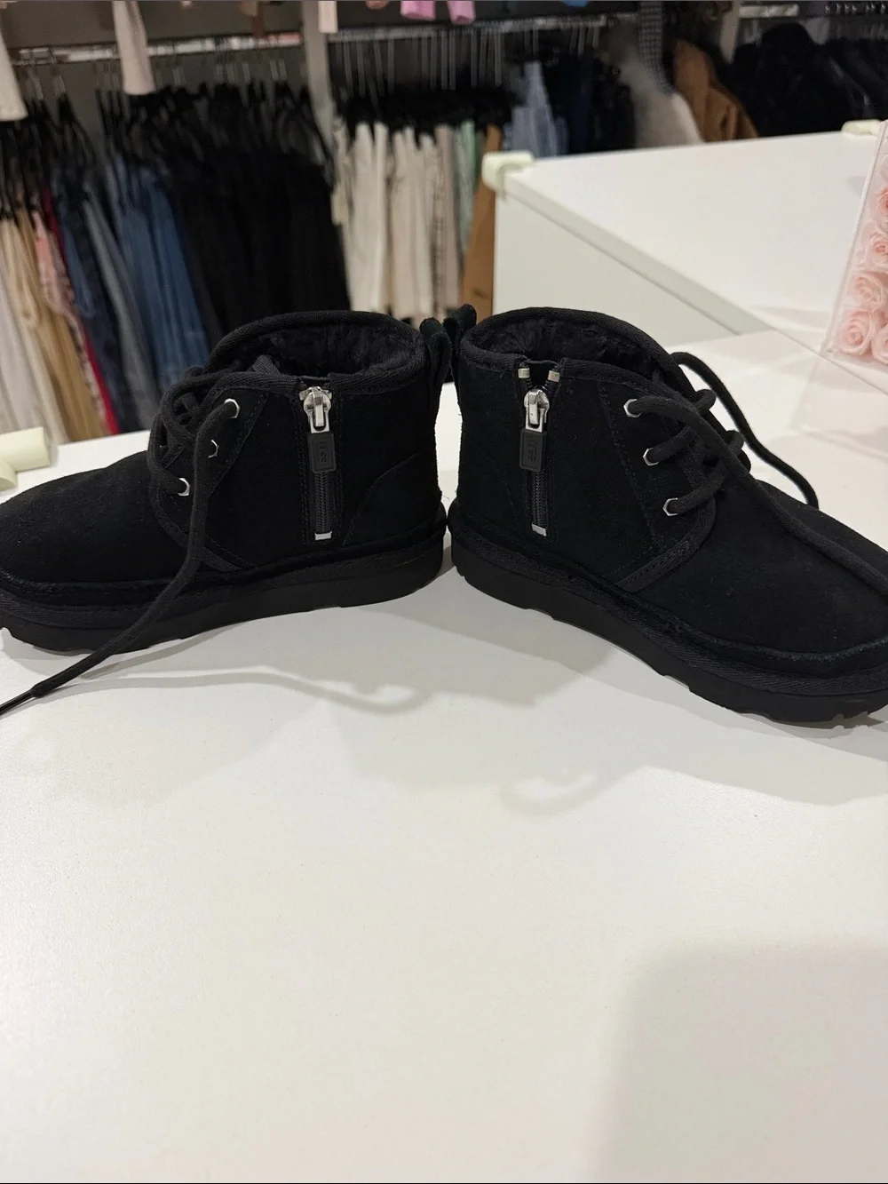 Boys UGG Neumel II boots